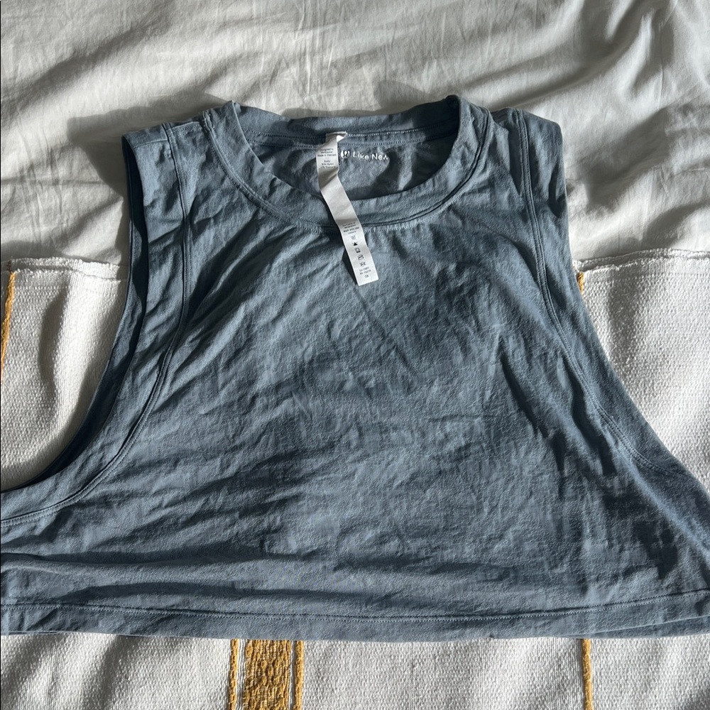 lululemon
Women's All Yours Crop Tank - Size 8 - Grey (purchased from Like New)